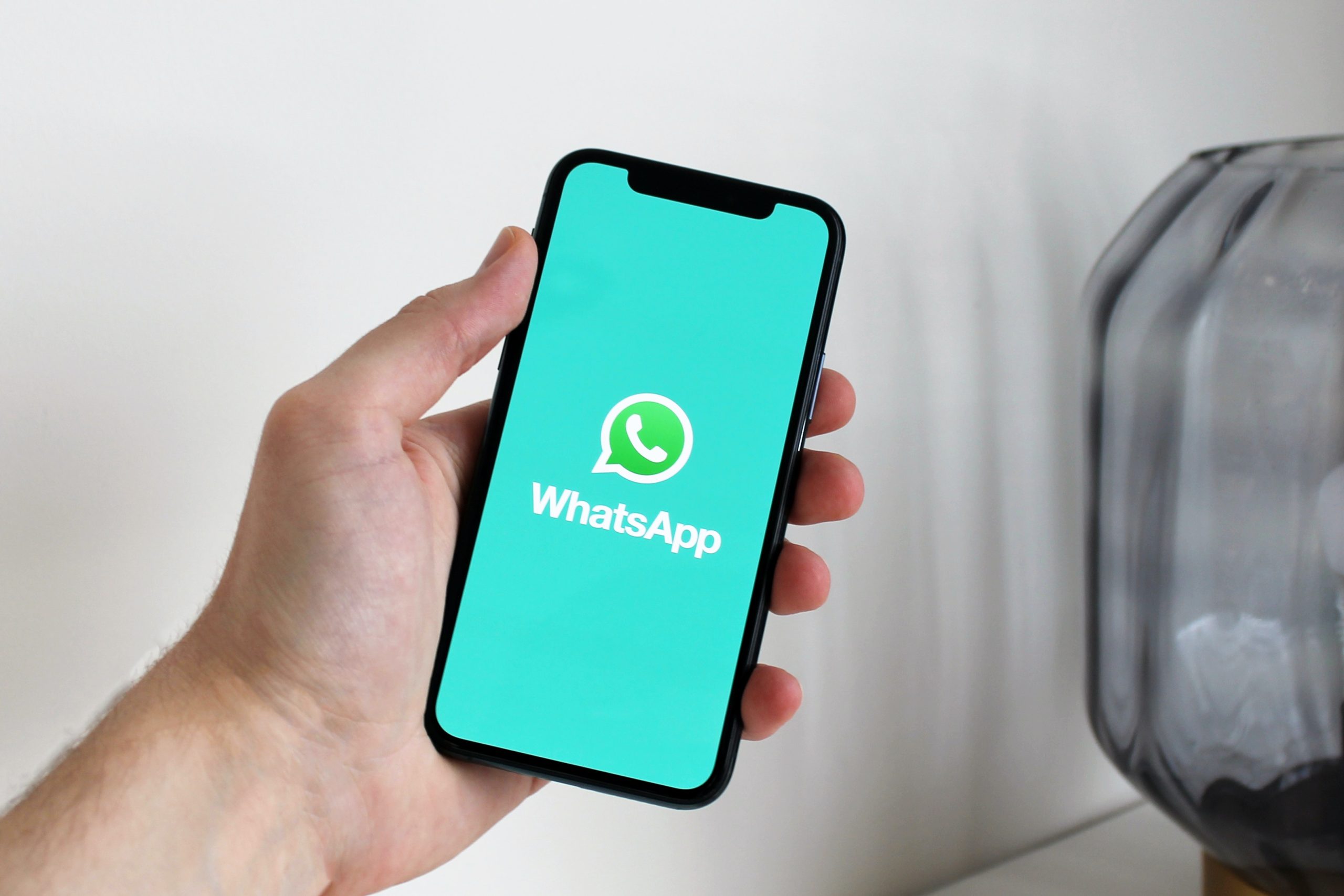 What new feature WhatsApp is working on?