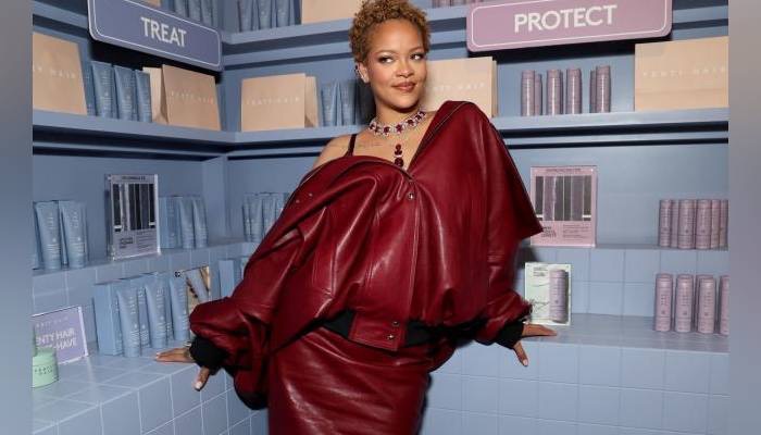 Rihanna finally denies pregnancy speculations